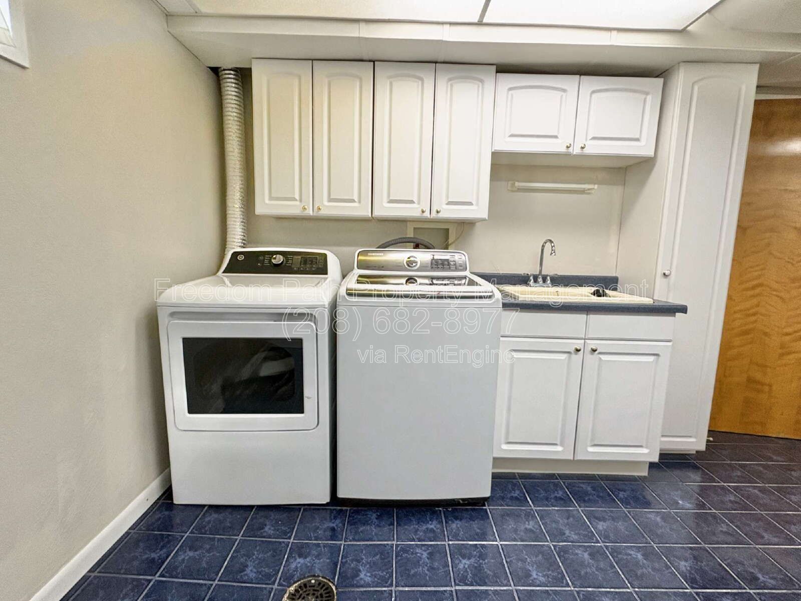 Spacious 4 Bed + Flex Space Coeur d'Alene Home | 2,640 Sq Ft, Beautifully Updated, Large Deck with Views, Carport & Great Location property image