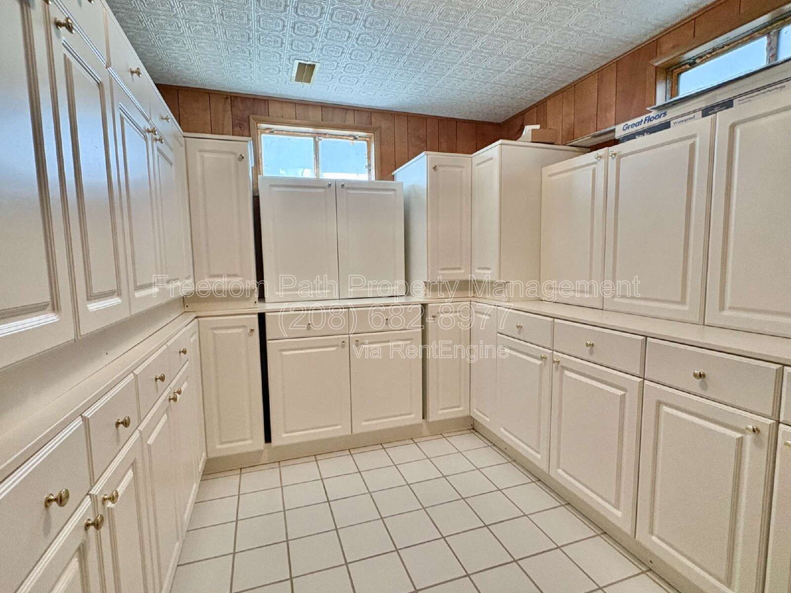 Spacious 4 Bed + Flex Space Coeur d'Alene Home | 2,640 Sq Ft, Beautifully Updated, Large Deck with Views, Carport & Great Location property image