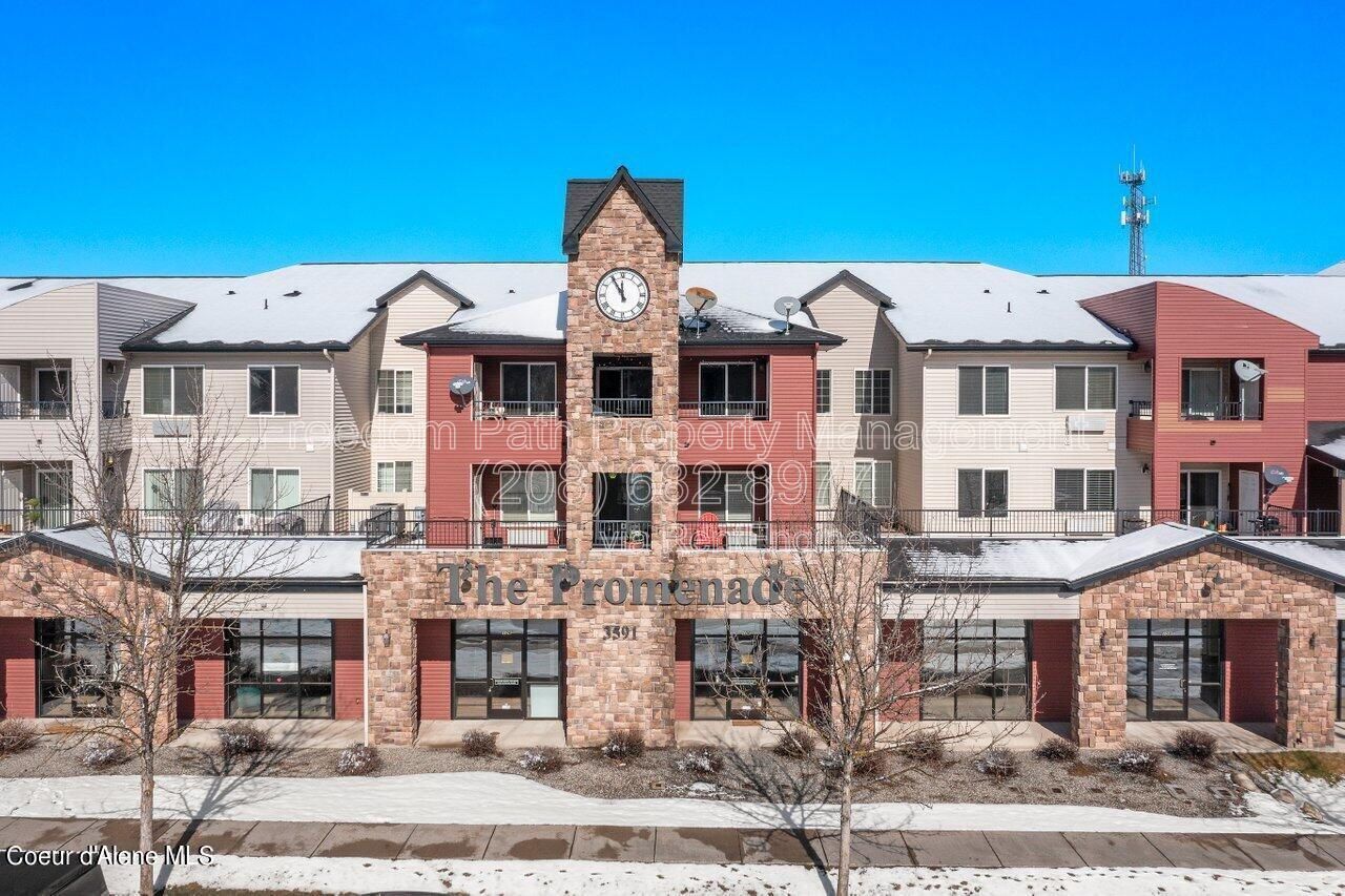 Top-Floor 3 Bed / 2 Bath Condo with Scenic Views in Post Falls property image