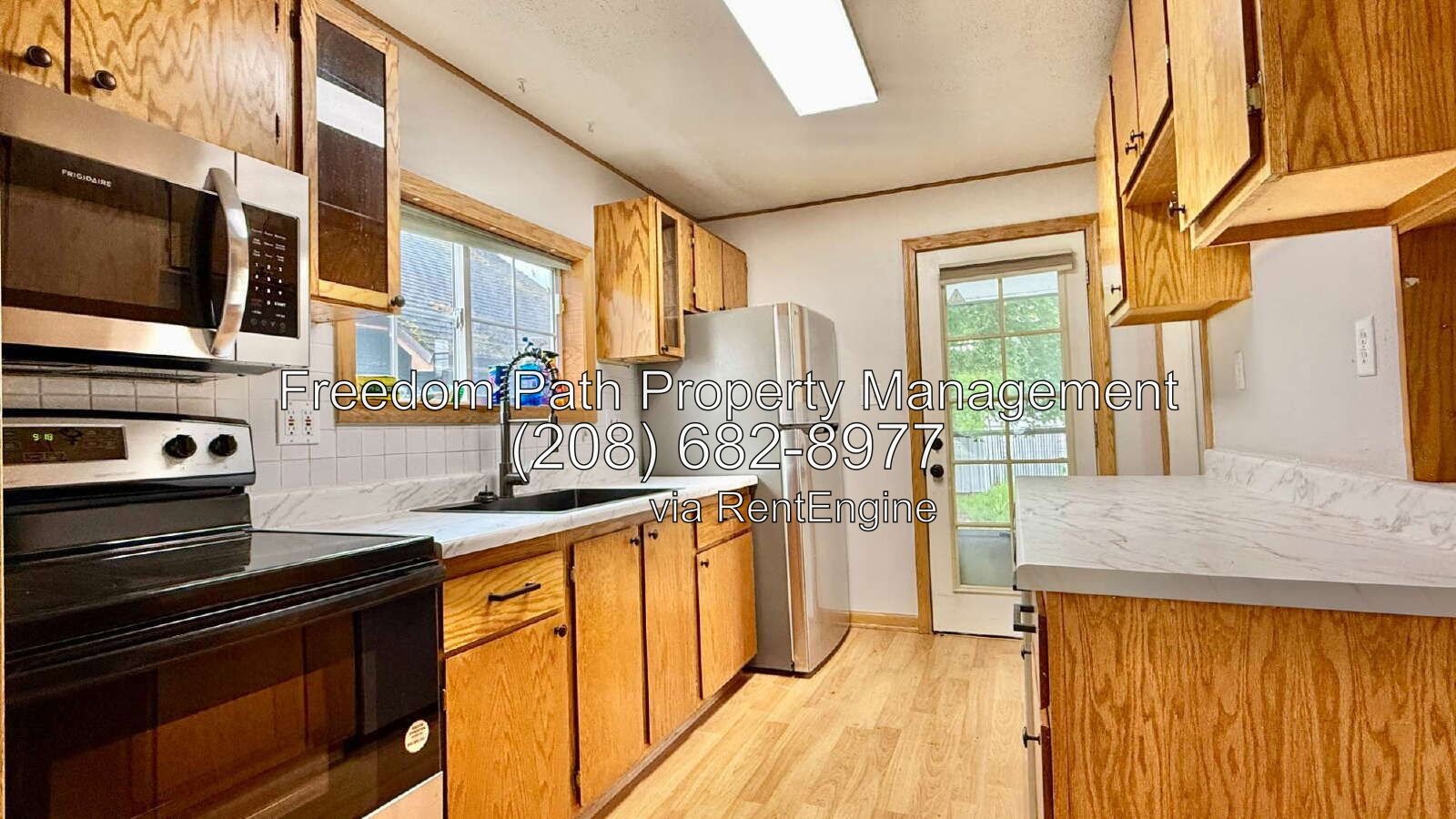 Spacious 2 Bed / 1 Bath Home in Kellogg - 1,484 SF, Central Air, All Appliances Included, Fenced Yard & Big Back Deck property image