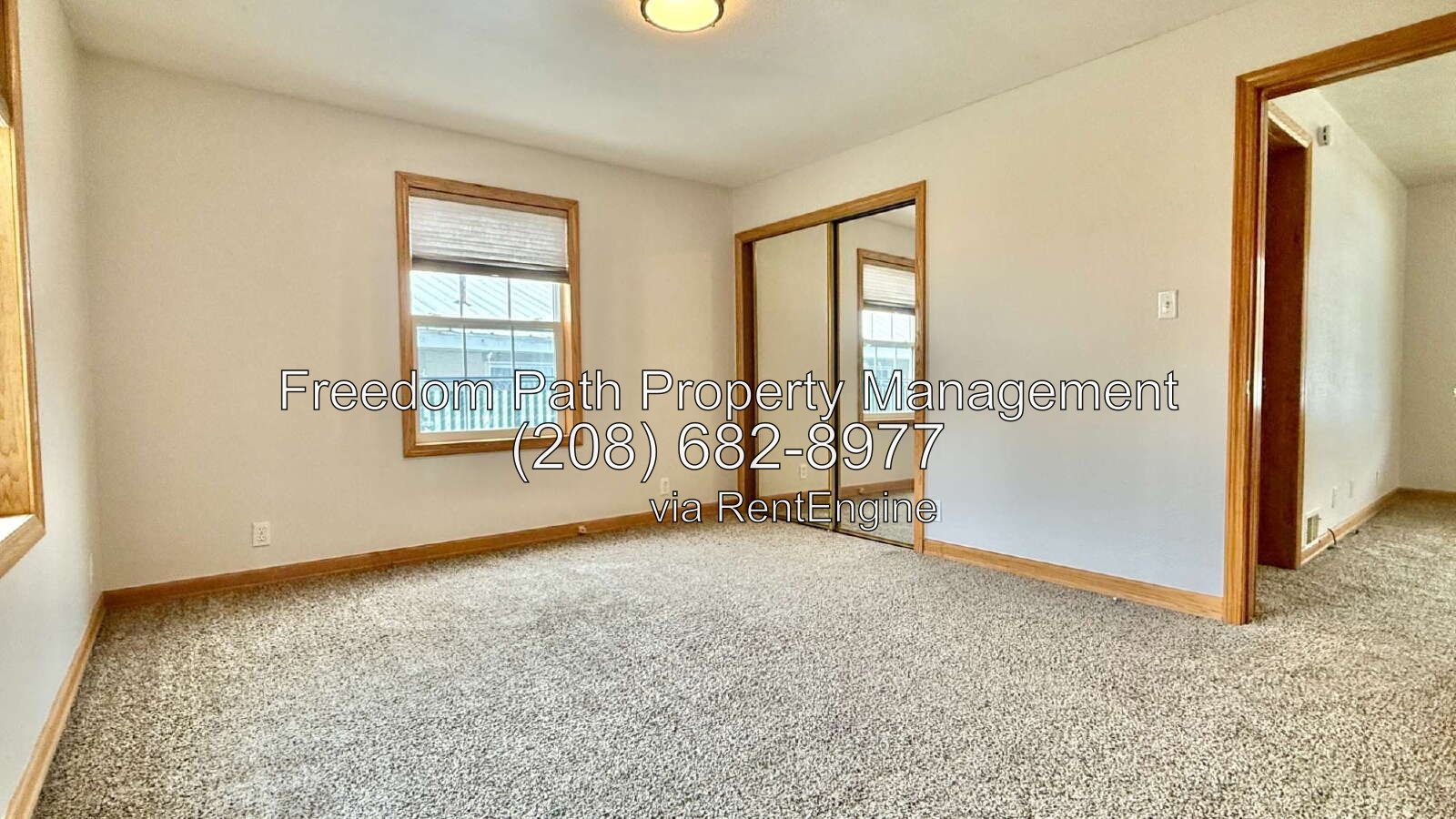 Spacious 2 Bed / 1 Bath Home in Kellogg - 1,484 SF, Central Air, All Appliances Included, Fenced Yard & Big Back Deck property image