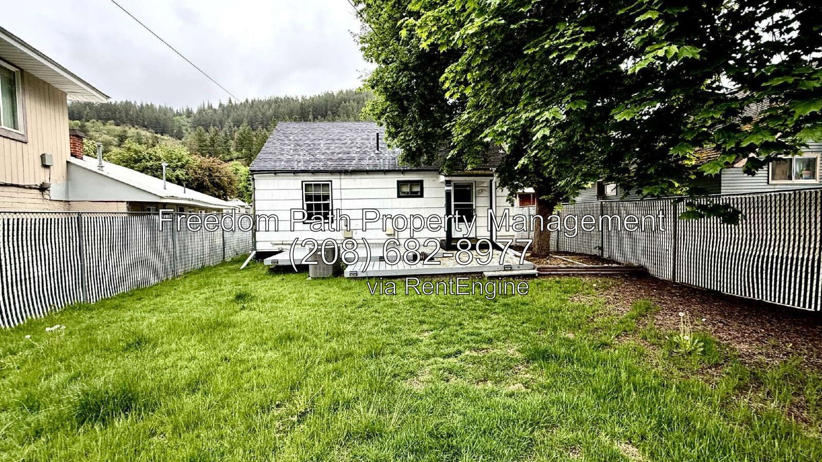 Spacious 2 Bed / 1 Bath Home in Kellogg - 1,484 SF, Central Air, All Appliances Included, Fenced Yard & Big Back Deck property image