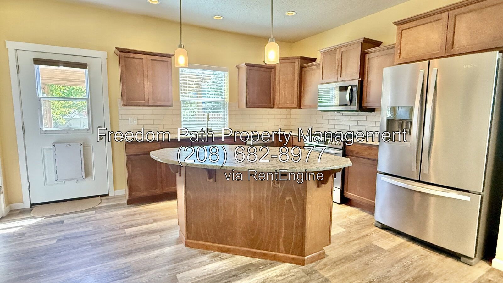 Available in CDA Place: 1,664 SF Home with Stainless Kitchen, Pergola Patio, Dog-Friendly Yard property image
