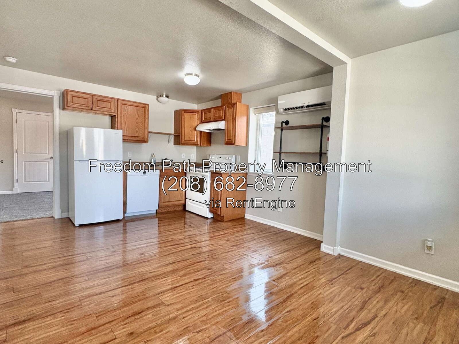 Charming 2 Bed / 1 Bath Apartment Just Blocks from Downtown Coeur d'Alene! property image