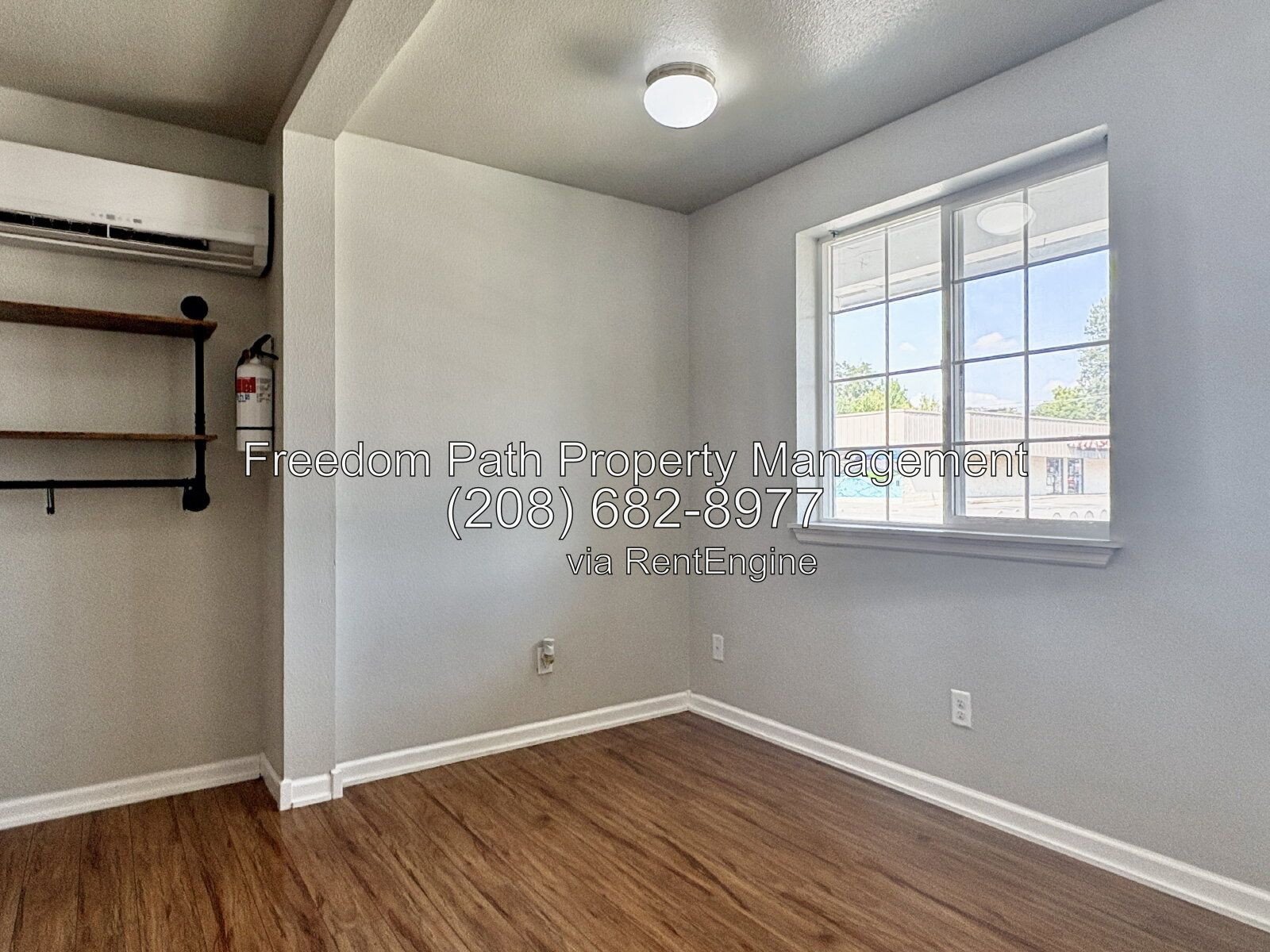 Charming 2 Bed / 1 Bath Apartment Just Blocks from Downtown Coeur d'Alene! property image