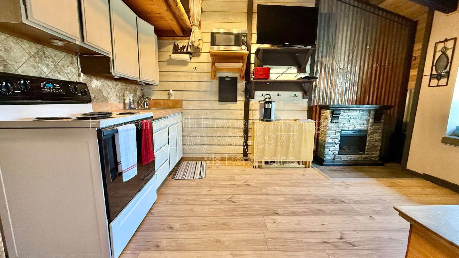 Blue Beetle Mountain Loft at Schweitzer property image