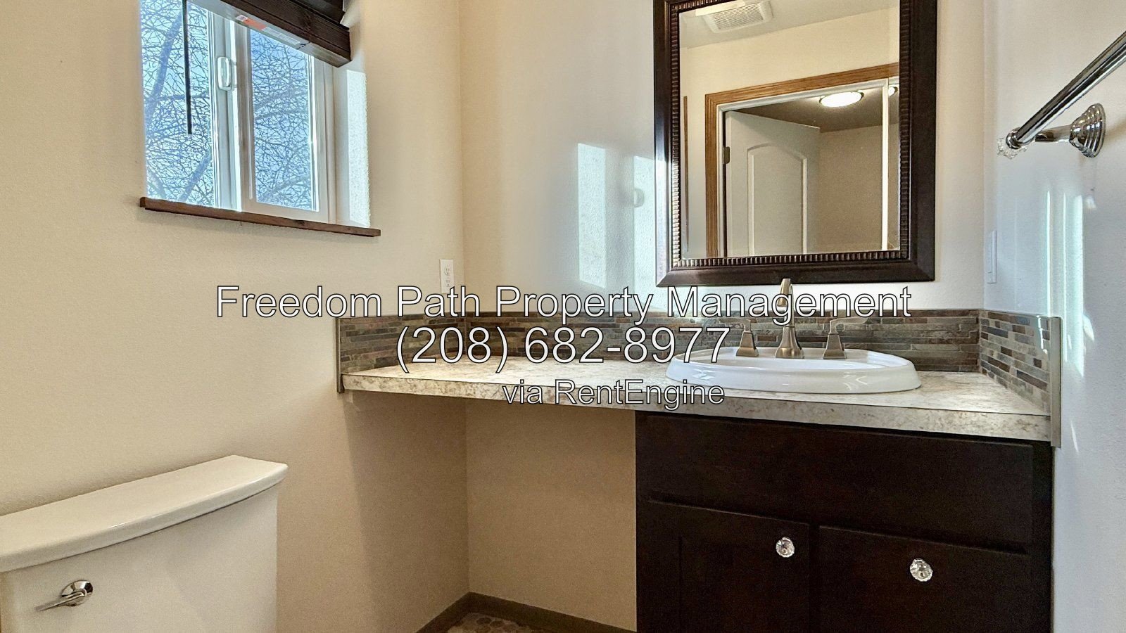 4 Bedroom Home w/ Huge Lot in Kootenai property image