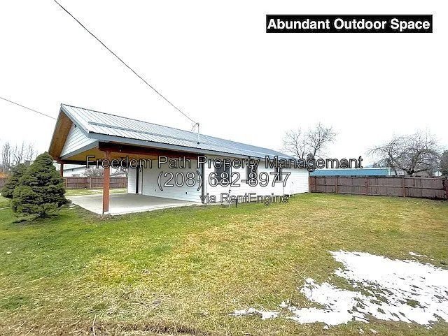 4 Bedroom Home w/ Huge Lot in Kootenai property image
