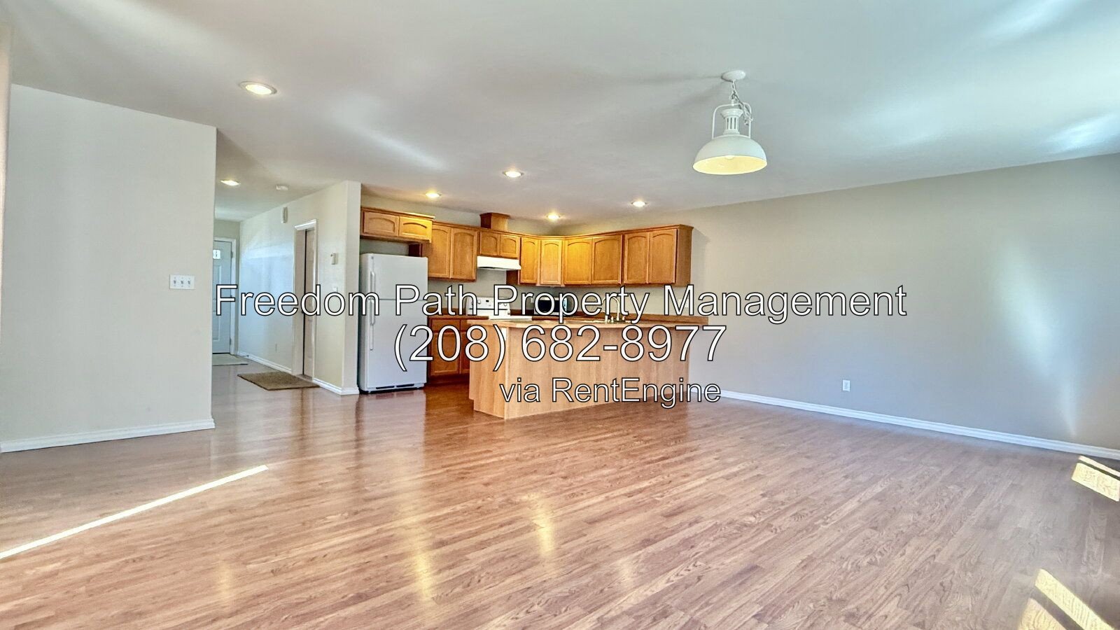 Spacious 3 Bed / 2.5 Bath Townhome on N Boyer - Attached Garage, W/D Included, Mountain Views property image