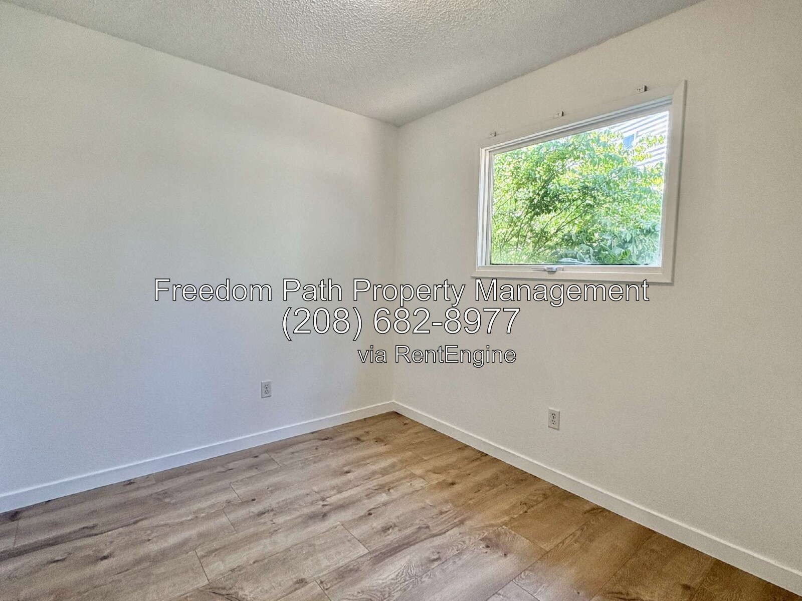 3 Bed, 2 Bath Duplex on the Coeur d'Alene Public Golf Course property image