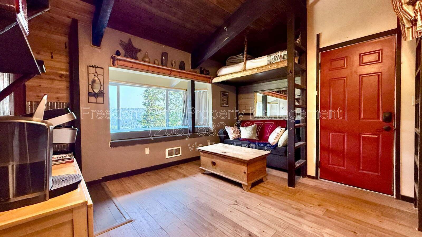 Blue Beetle Mountain Loft at Schweitzer property image