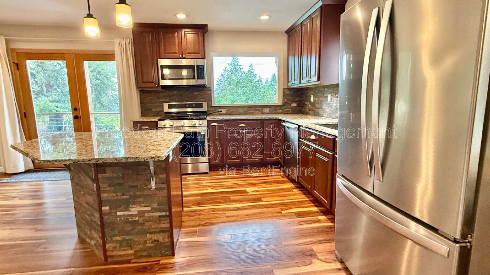 Stunning Lakeview Home with Luxury Finishes and Private Guest Suite property image