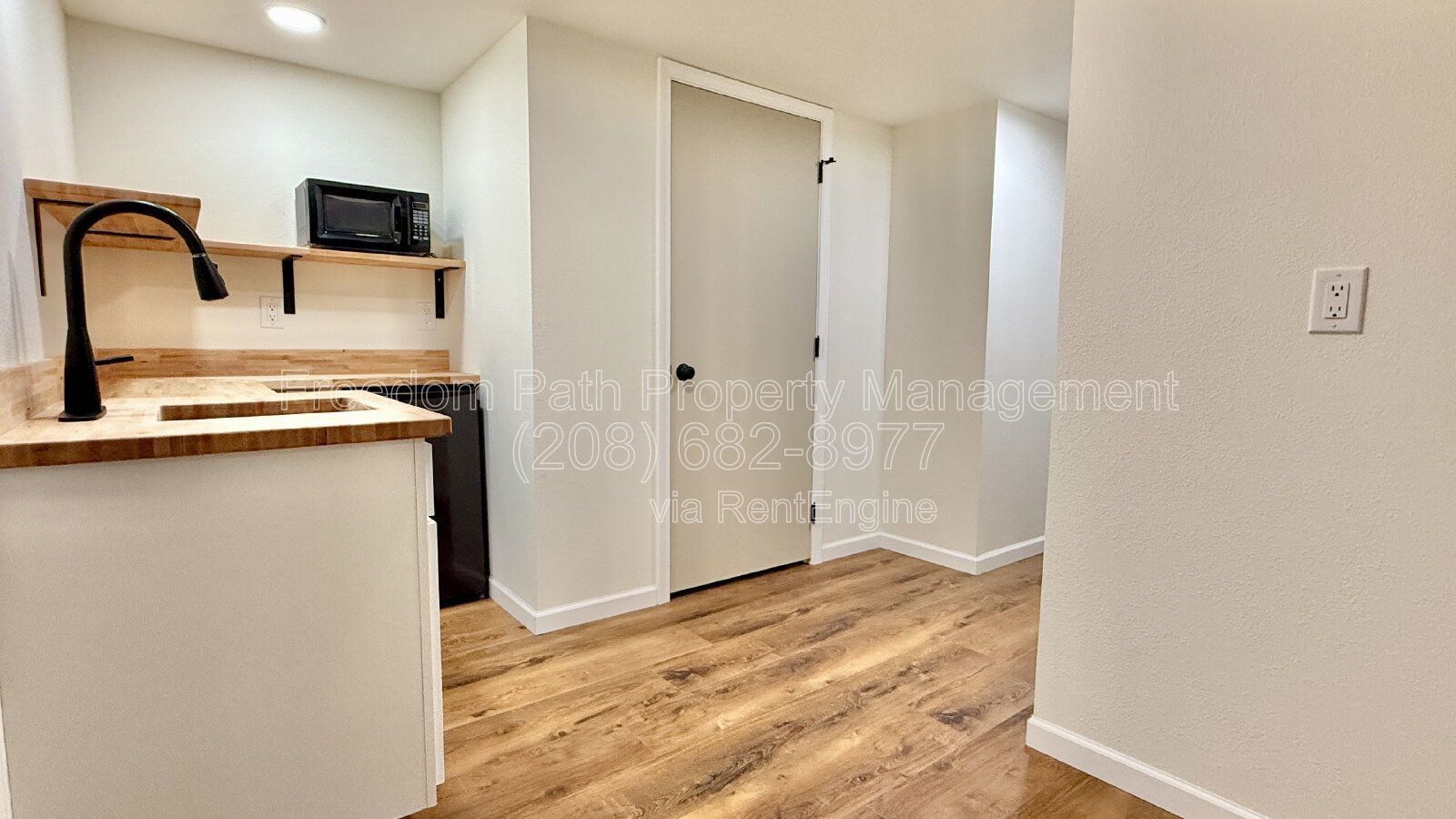 Stunning Lakeview Home with Luxury Finishes and Private Guest Suite property image