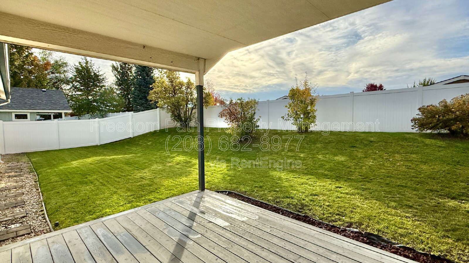 Turnkey 3BD/2BA Furnished Home Near Downtown Coeur d’Alene property image