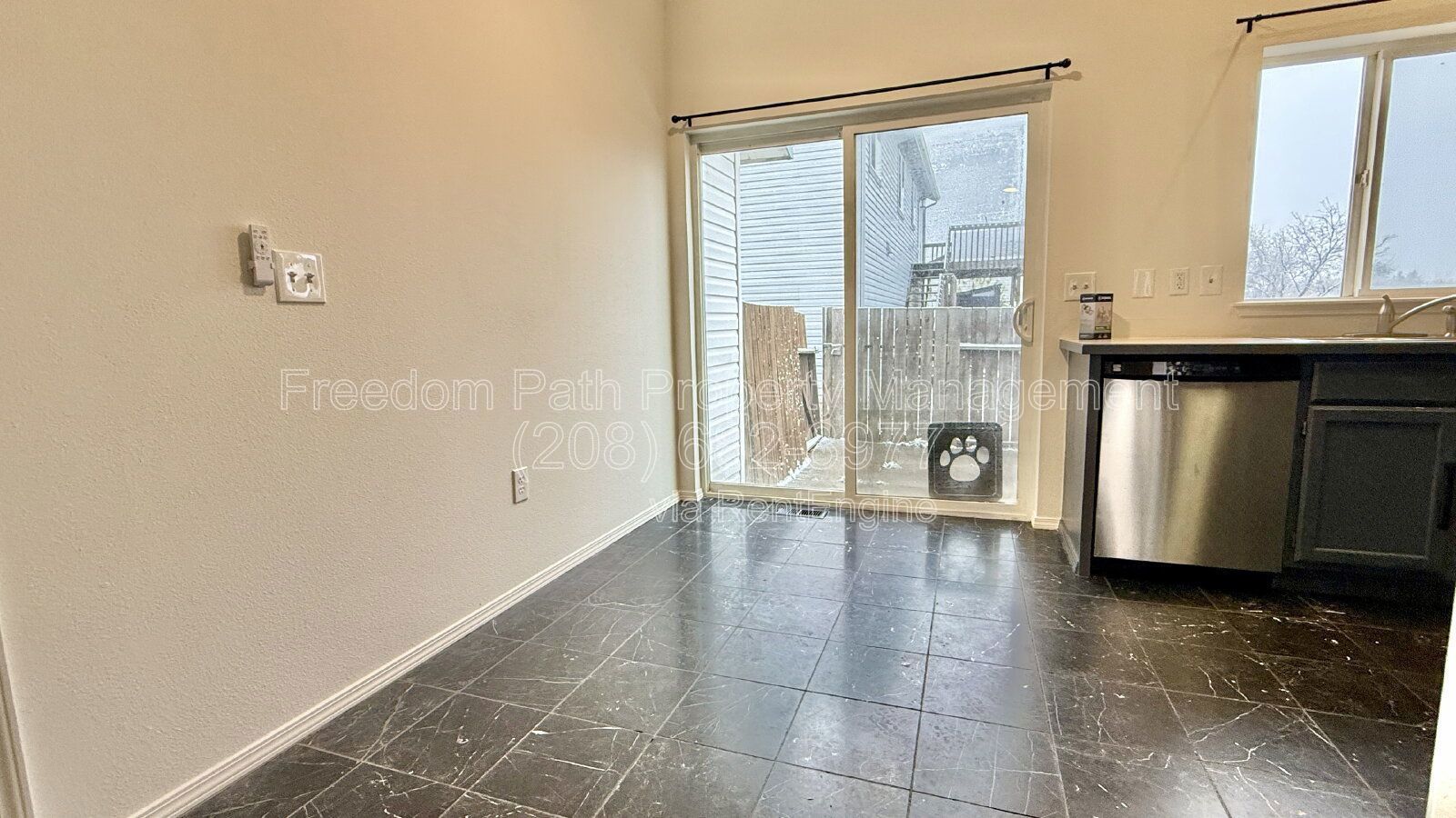 Updated 4-Bedroom Tri-Level with Fenced Yard and Central A/C in Post Falls property image