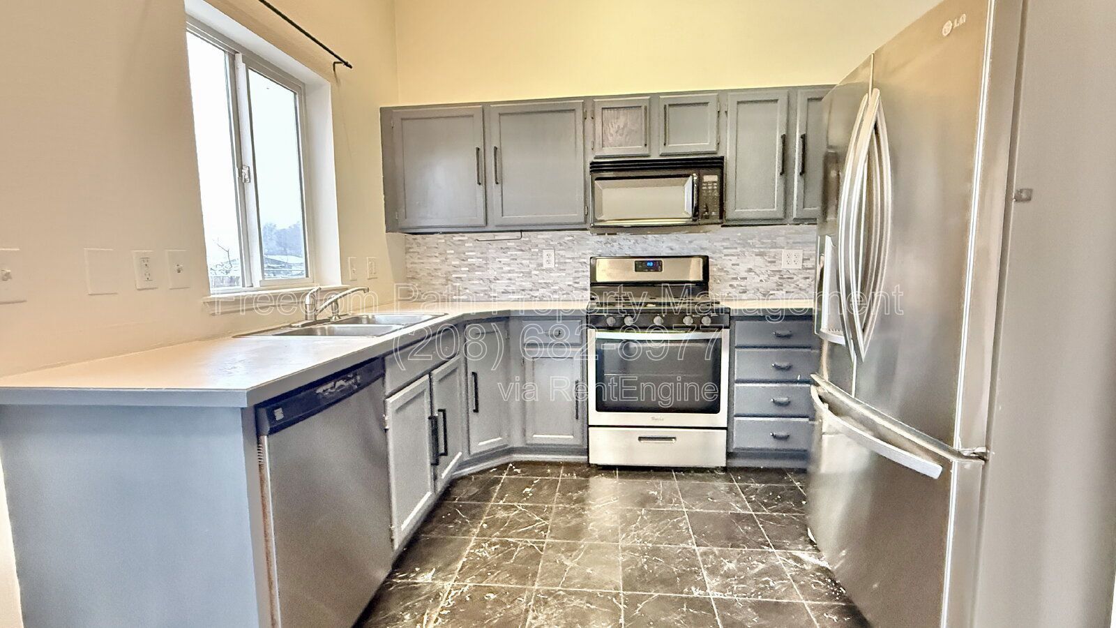 Updated 4-Bedroom Tri-Level with Fenced Yard and Central A/C in Post Falls property image