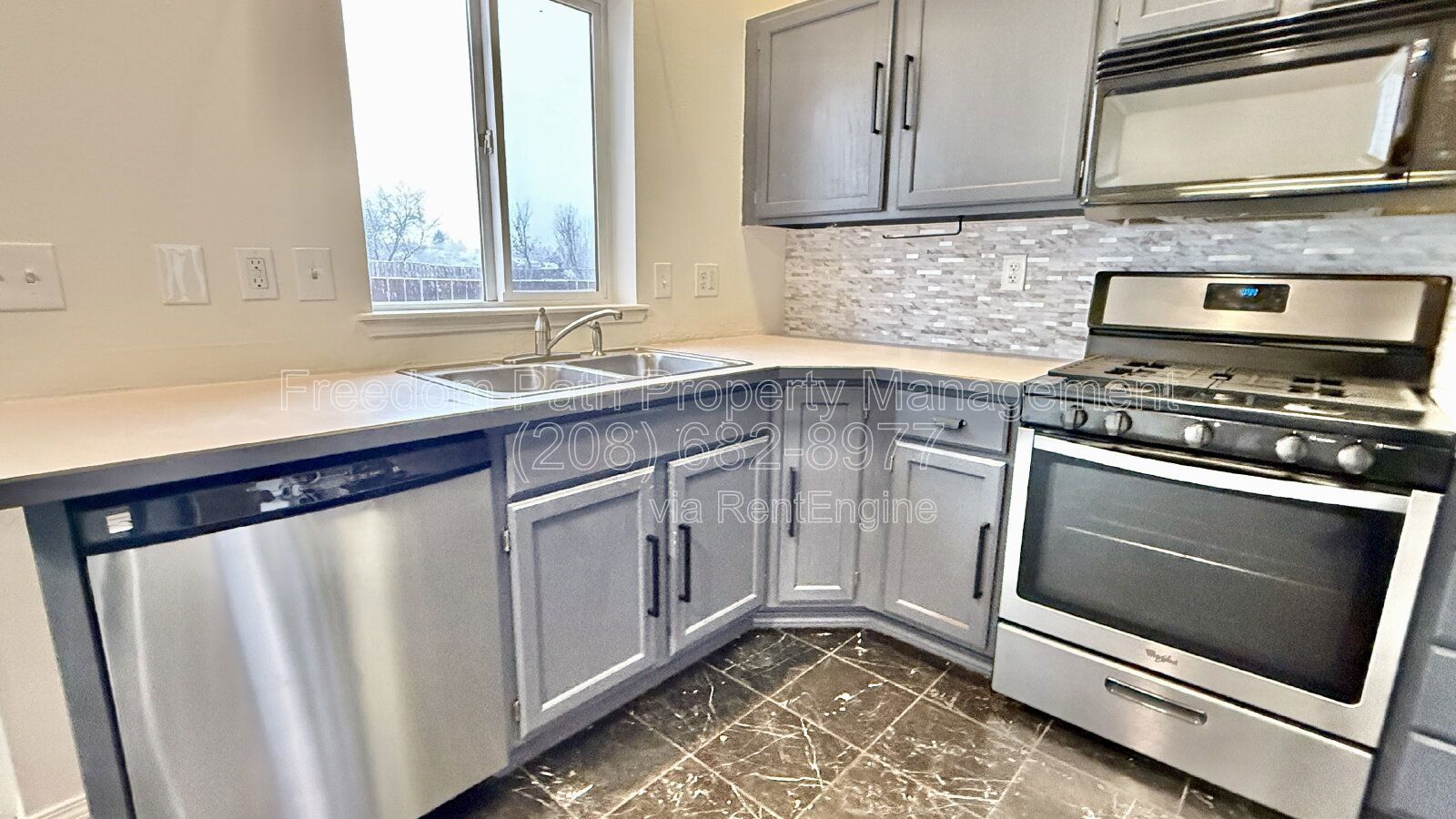 Updated 4-Bedroom Tri-Level with Fenced Yard and Central A/C in Post Falls property image