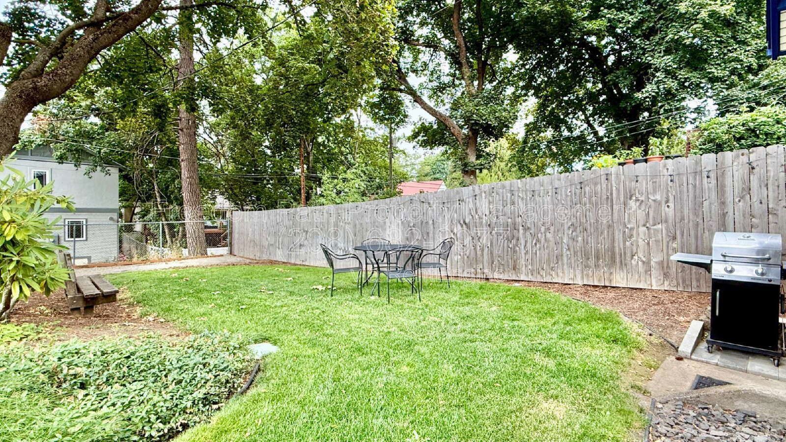 Charming Downtown Coeur d’Alene Cottage – 2 Bed / 1 Bath property image