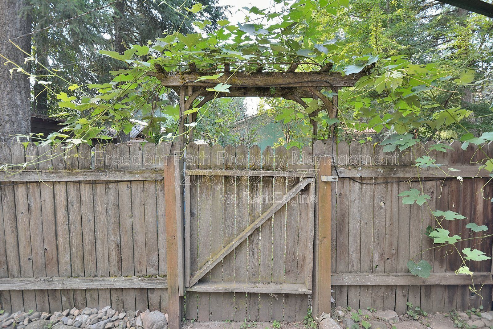 Charming 3 Bedroom Home in Scenic Hayden property image