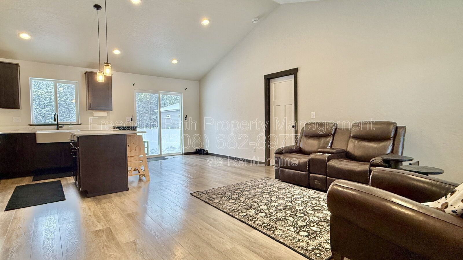 Newer 3 Bedroom / 2 Bathroom Home on Large Fenced Lot – Single Level – Central A/C property image