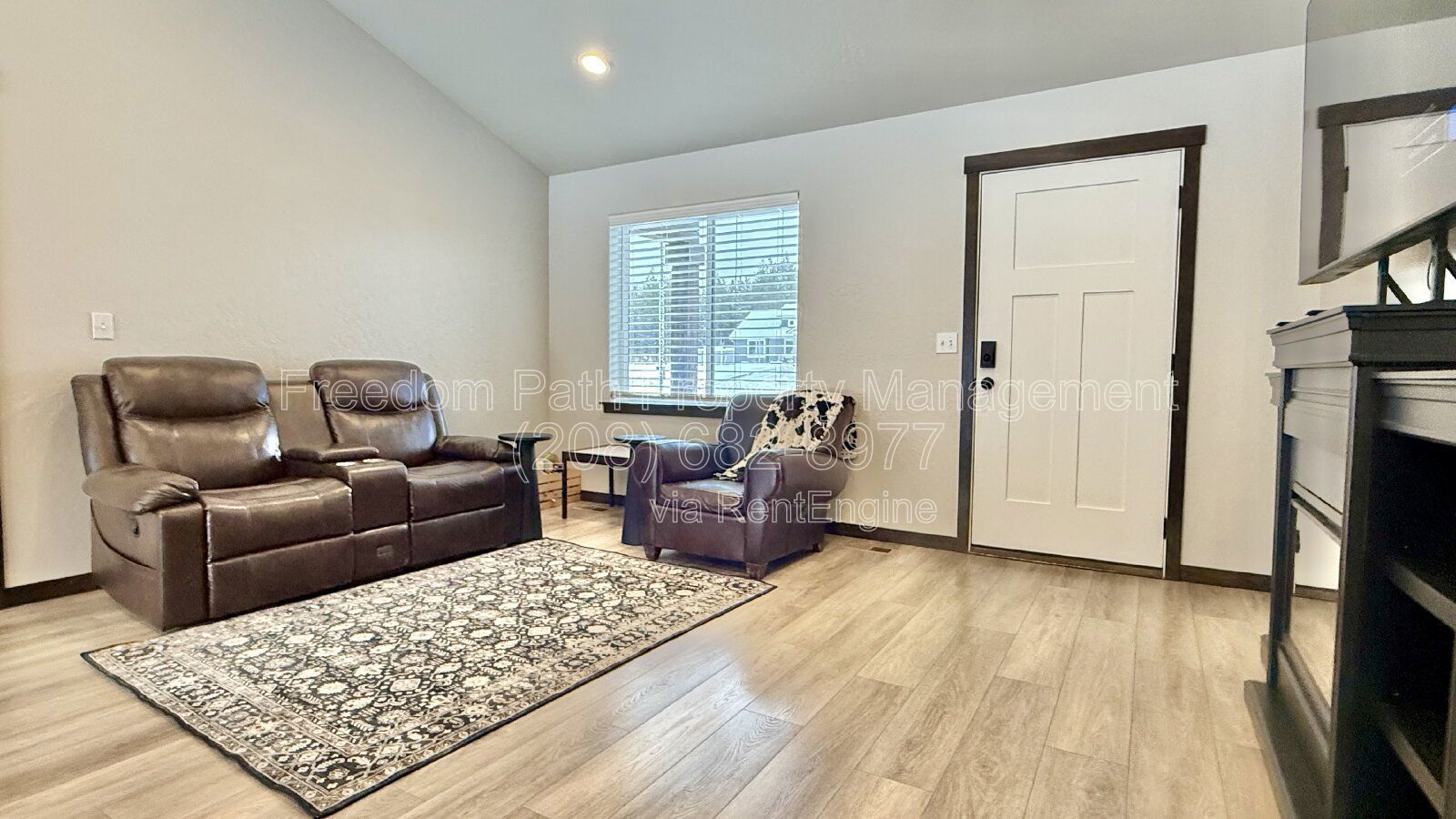 Newer 3 Bedroom / 2 Bathroom Home on Large Fenced Lot – Single Level – Central A/C property image