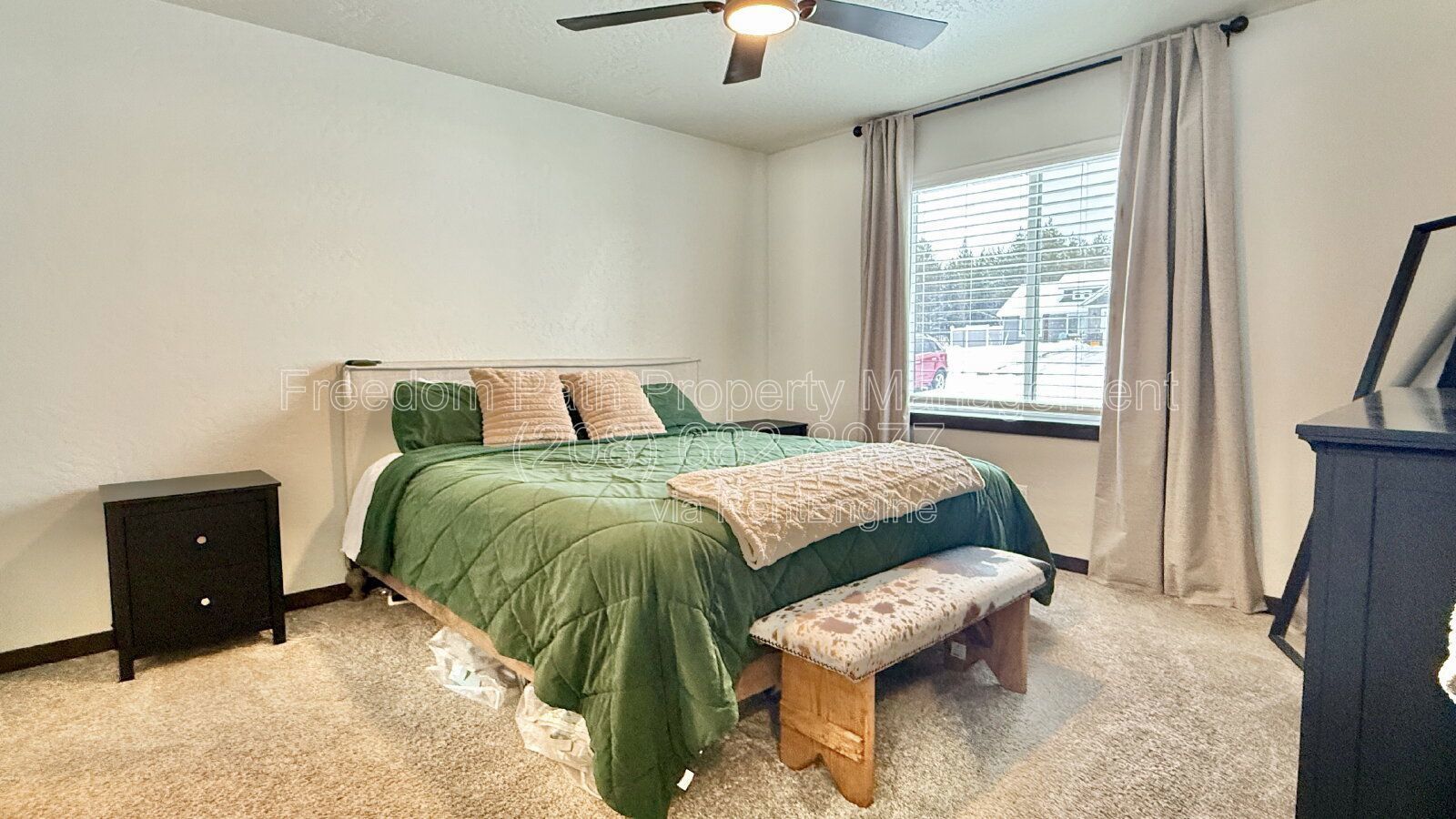 Newer 3 Bedroom / 2 Bathroom Home on Large Fenced Lot – Single Level – Central A/C property image