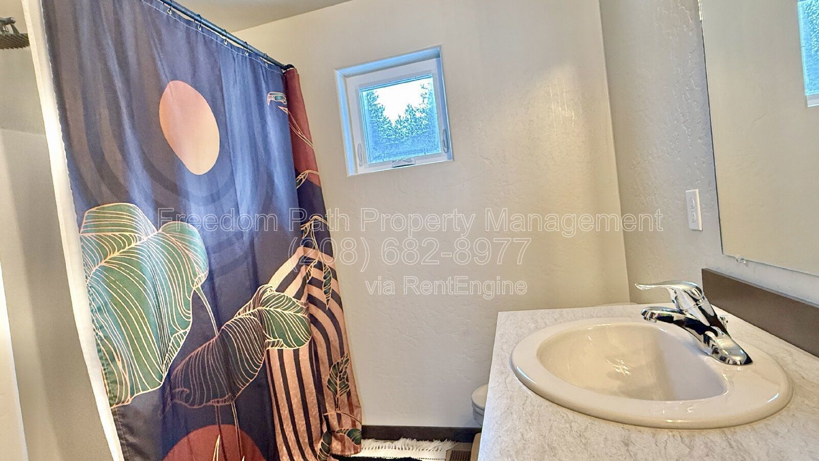 Newer 3 Bedroom / 2 Bathroom Home on Large Fenced Lot – Single Level – Central A/C property image