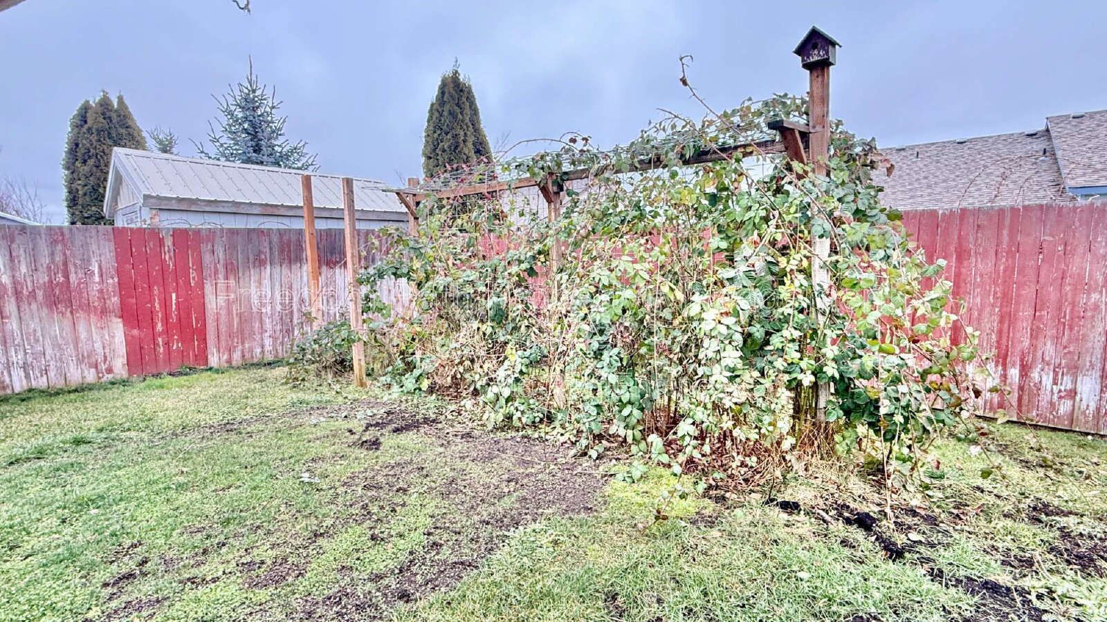 Remodeled 3-Bedroom Rancher with Landscaped Yard – Hawks Nest | Coeur d’Alene property image