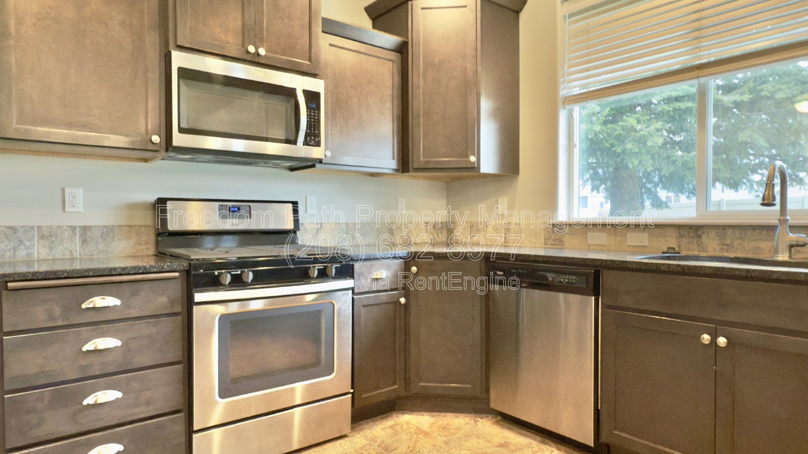 Beautiful 3BR Home with Granite Counters, A/C, RV Parking & Large Fenced Yard property image