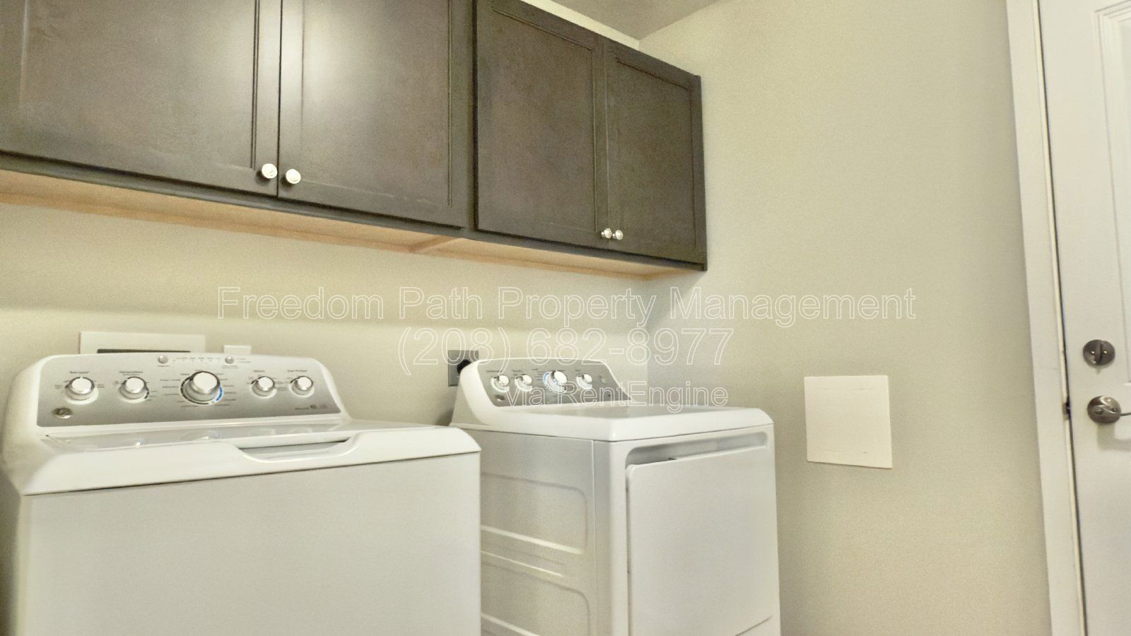 Beautiful 3BR Home with Granite Counters, A/C, RV Parking & Large Fenced Yard property image