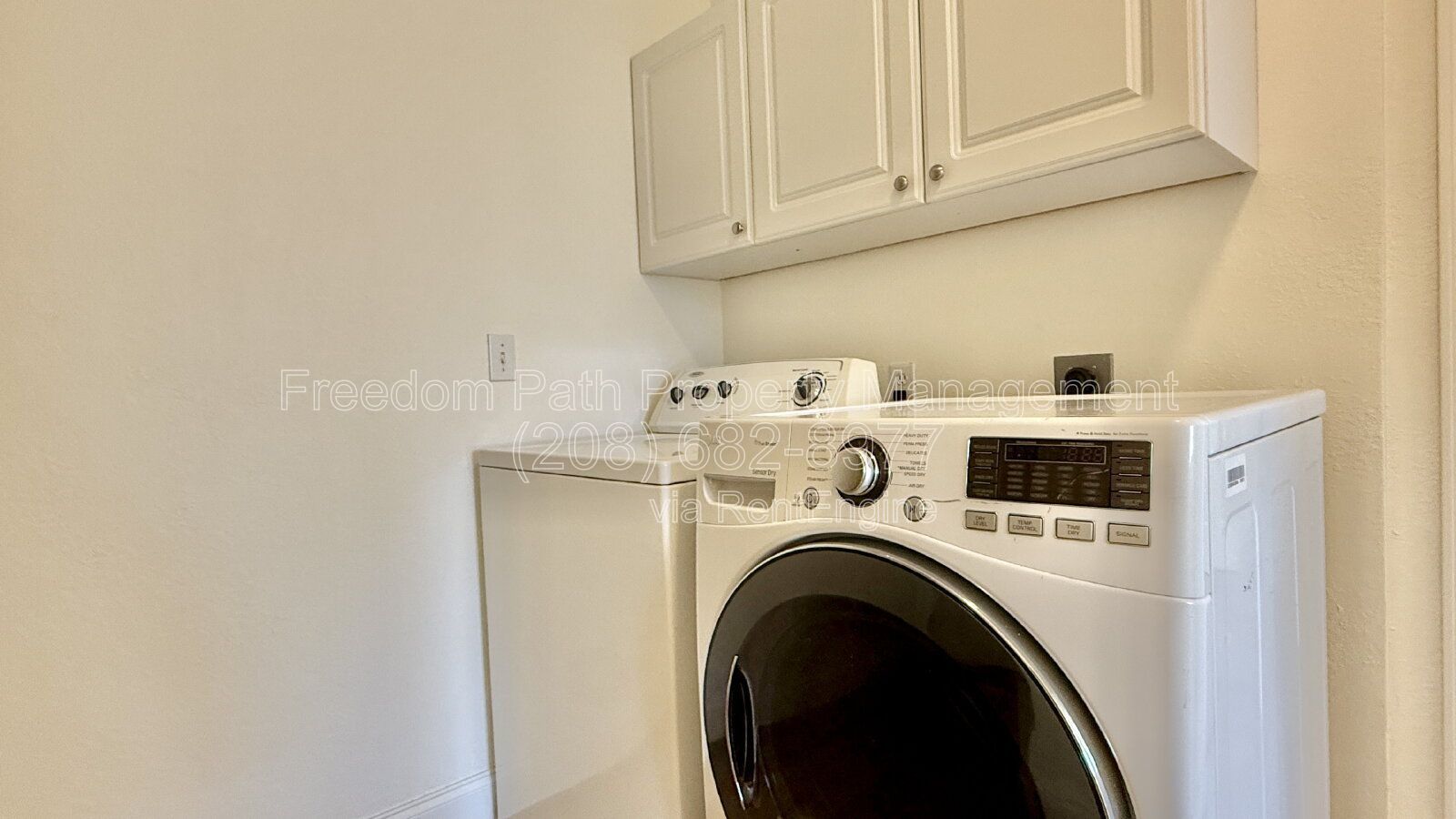 Spacious 4 Bed, 3 Bath Hayden Home with RV Parking & Large Fenced Backyard Near Honeysuckle Beach property image