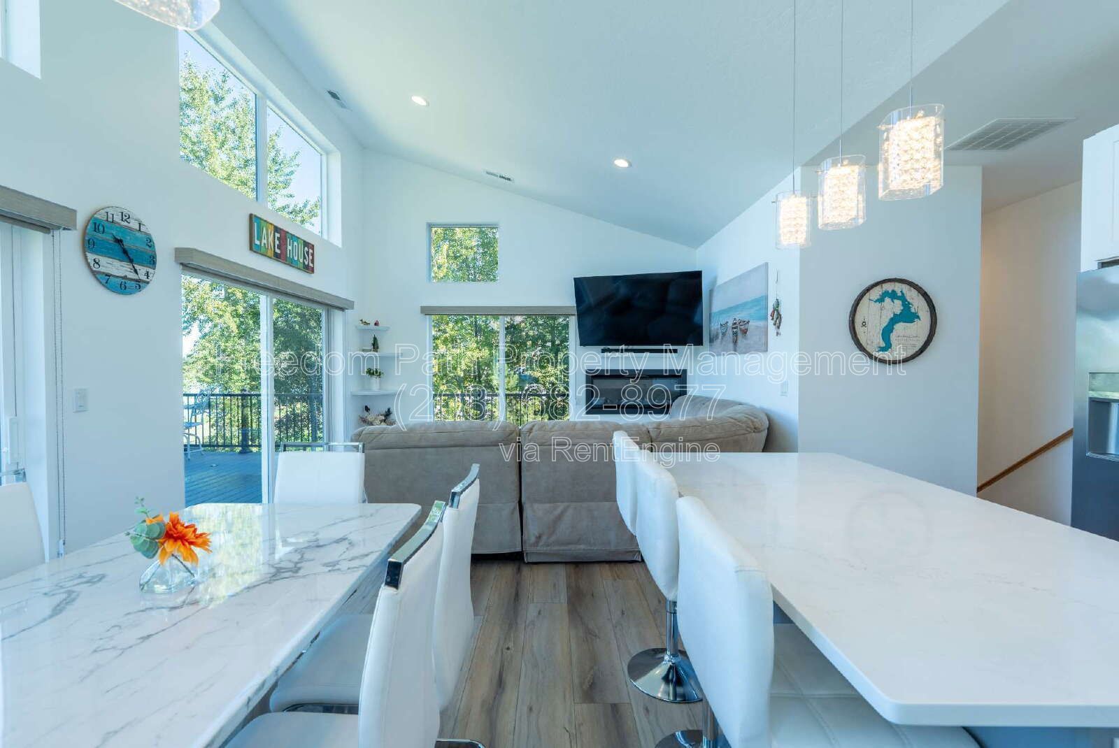 Fully Furnished Lakeview Home in Sagle — Seasonal Rental, Oct 2026–Apr 2027 | Water, Sewer, Trash & WiFi Included property image