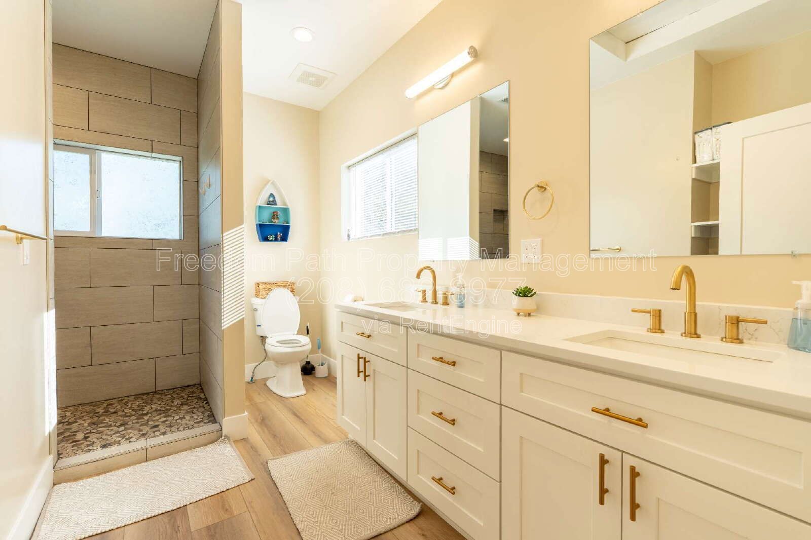 Fully Furnished Lakeview Home in Sagle — Seasonal Rental, Oct 2026–Apr 2027 | Water, Sewer, Trash & WiFi Included property image